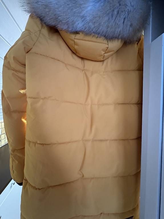 Jacken: Winterjacke Navahoo – Gebraucht aus Winterthur von julia.hofer 1