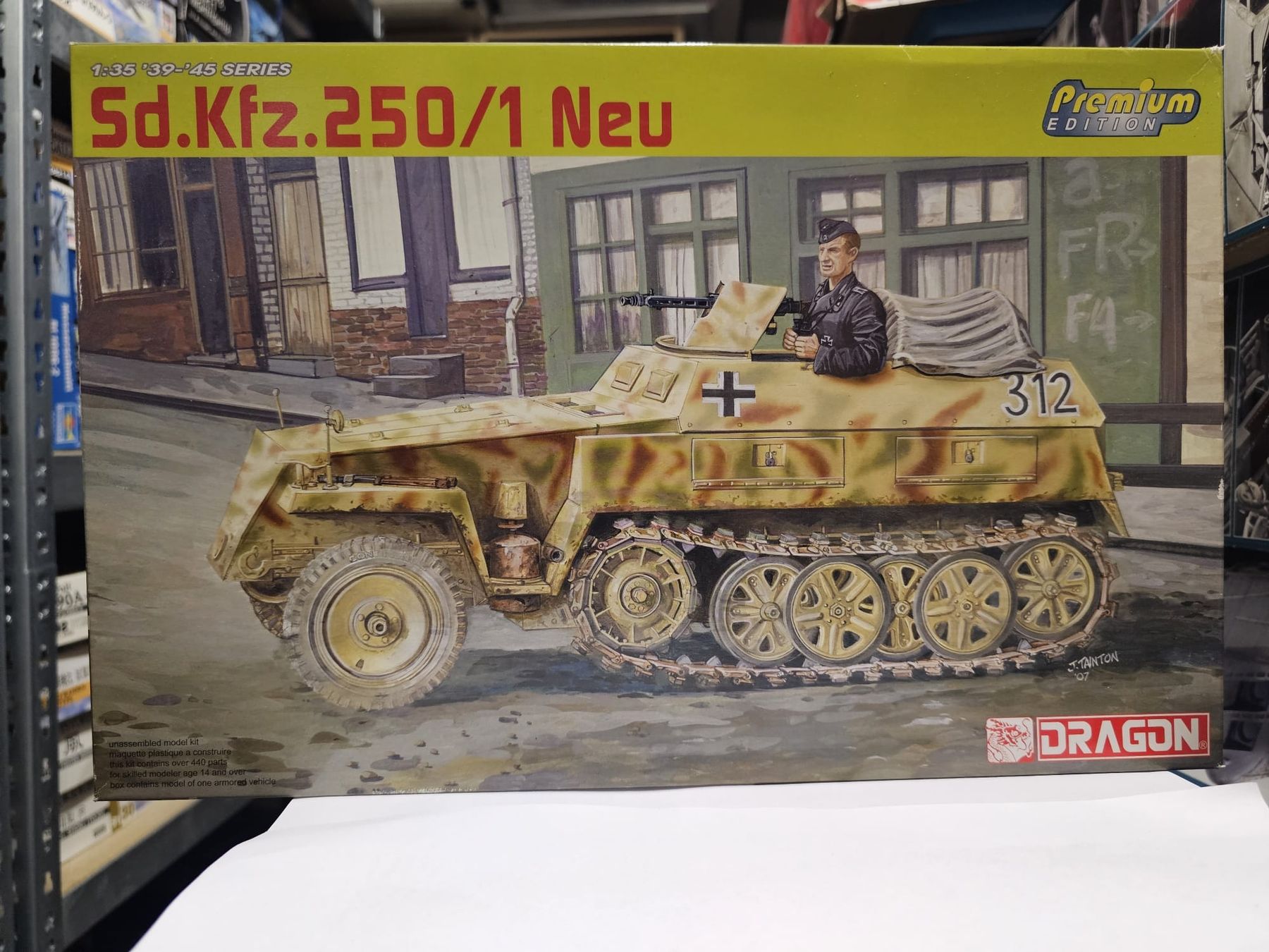 Kit di modellismo & Modellini statici: Dragon Sd.Kfz.250/1 Neu, 1/35 – Nuovo (secondo la descrizione) da Wallbach venduto da ast_n7q9