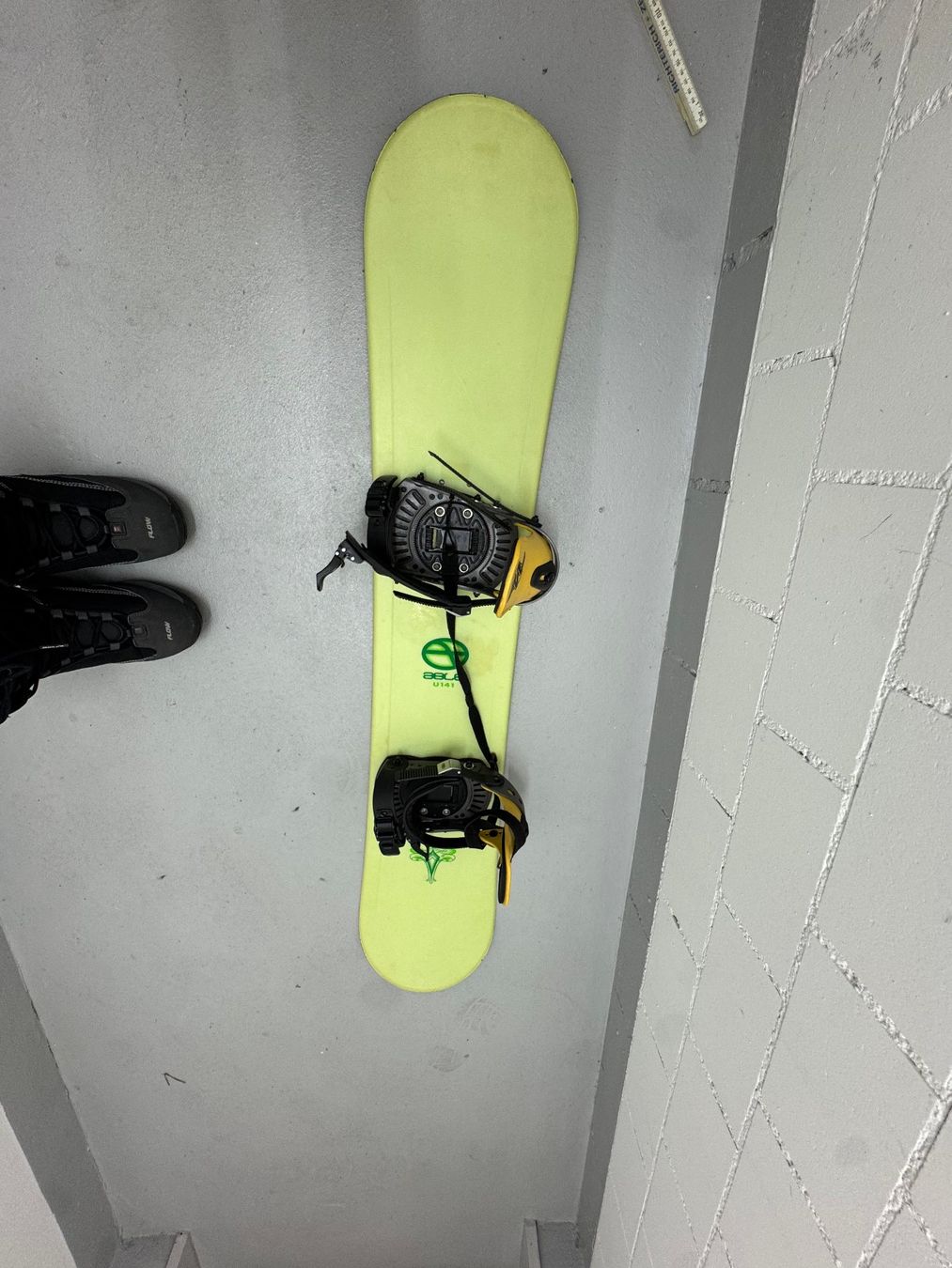 Boards: Snowboard (Länge knapp 1.40m) – Gebraucht aus Glattpark(Opfikon) von DavidH05 8