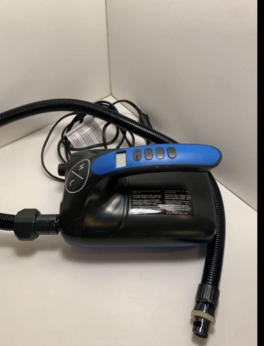 Pompe & Parti di ricambio: HT-782 Luftpumpe SUP, neuwertig, Autostecker – Usato da Emmenbrücke venduto da Herzog07 1