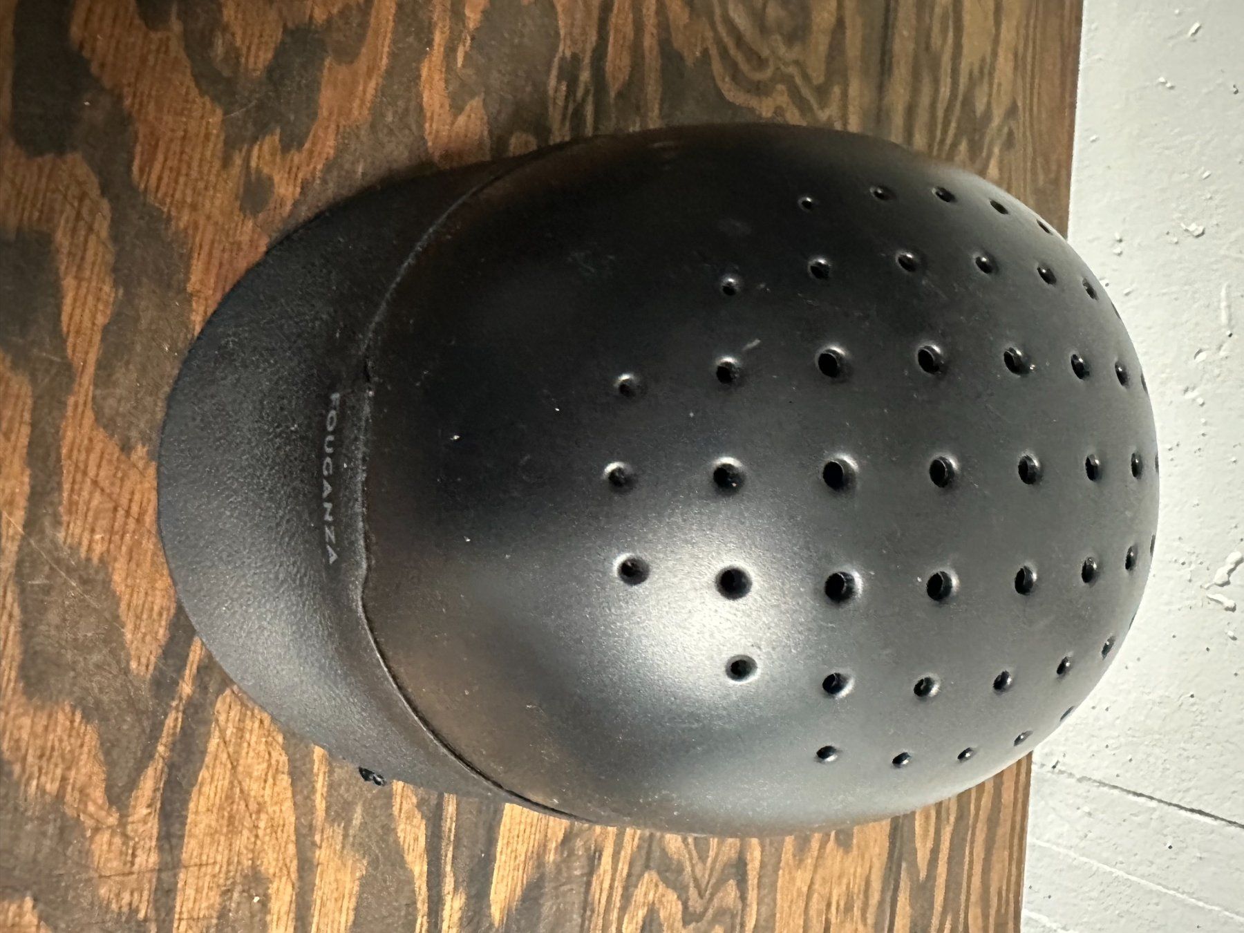 Casques: Fouganza Reithelm schwarz Groesse S – D'occasion à Bülach par eugig5