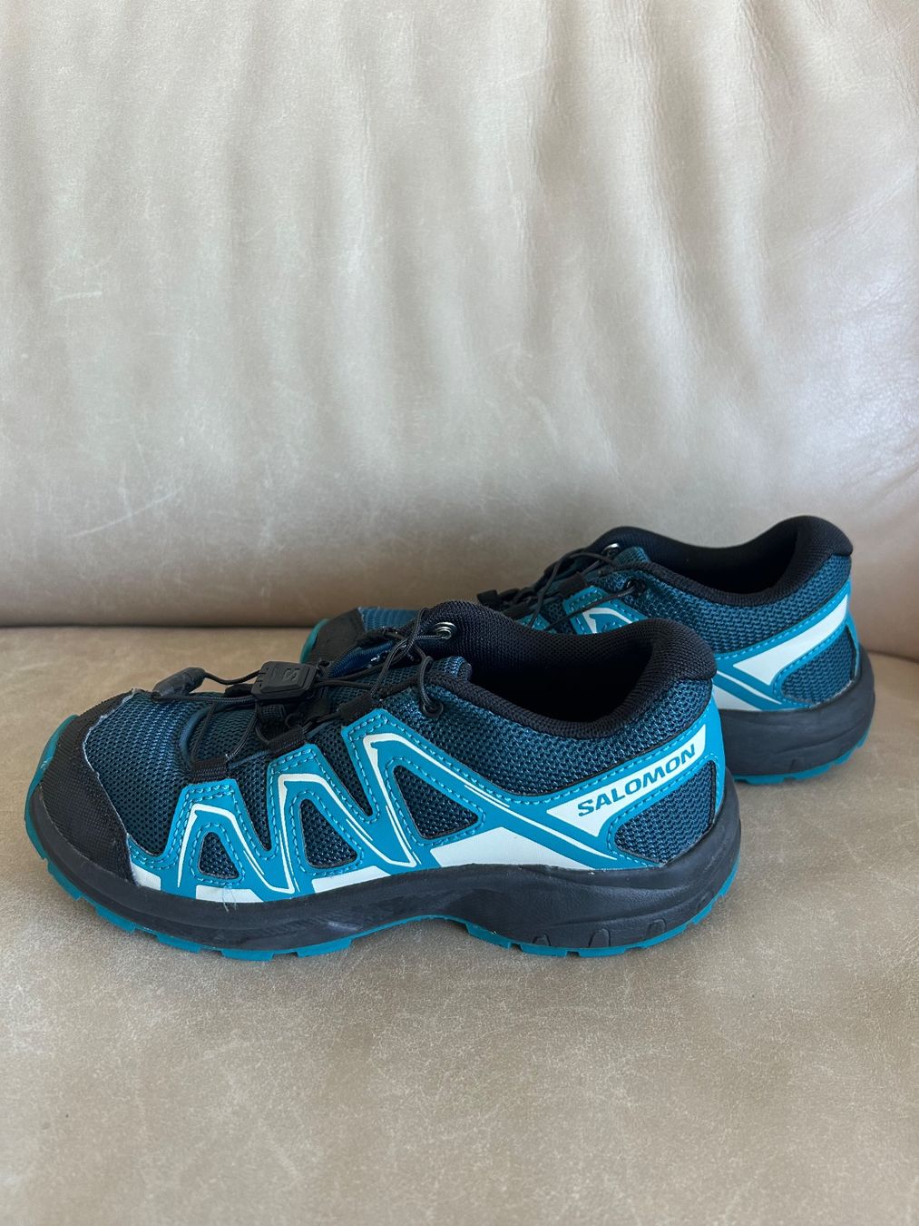 Salomon Chaussures garçon: Kinderwanderschuhe Gr. 33 Salomon – D'occasion à Wädenswil par LS777 2