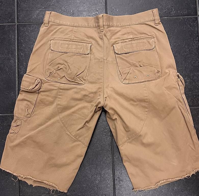 Armani Pantaloni: Armani Exchange Cargo Shorts Gr32 – Usato da Kilchberg ZH venduto da SyFo286 1