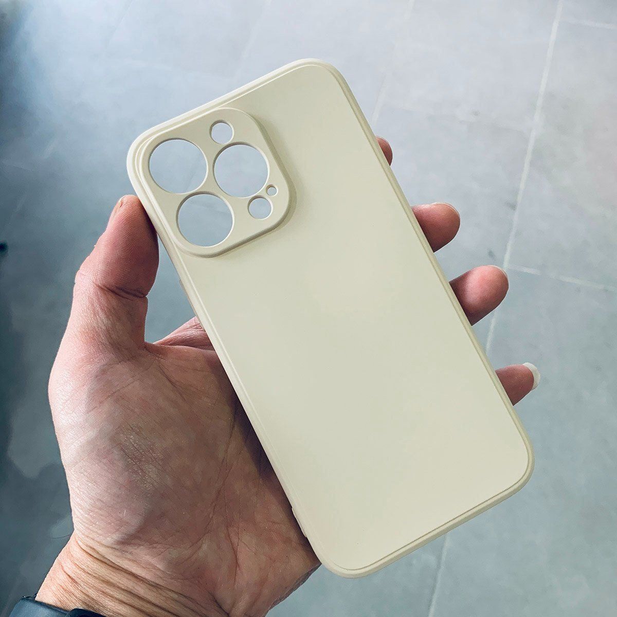 Cover & Protezioni schermo: iPhone 15 pro (Max) - COQUE SILICONE blanche anti choc – Nuovo e nell'imballaggio originale da Morges venduto da DigiAC 1