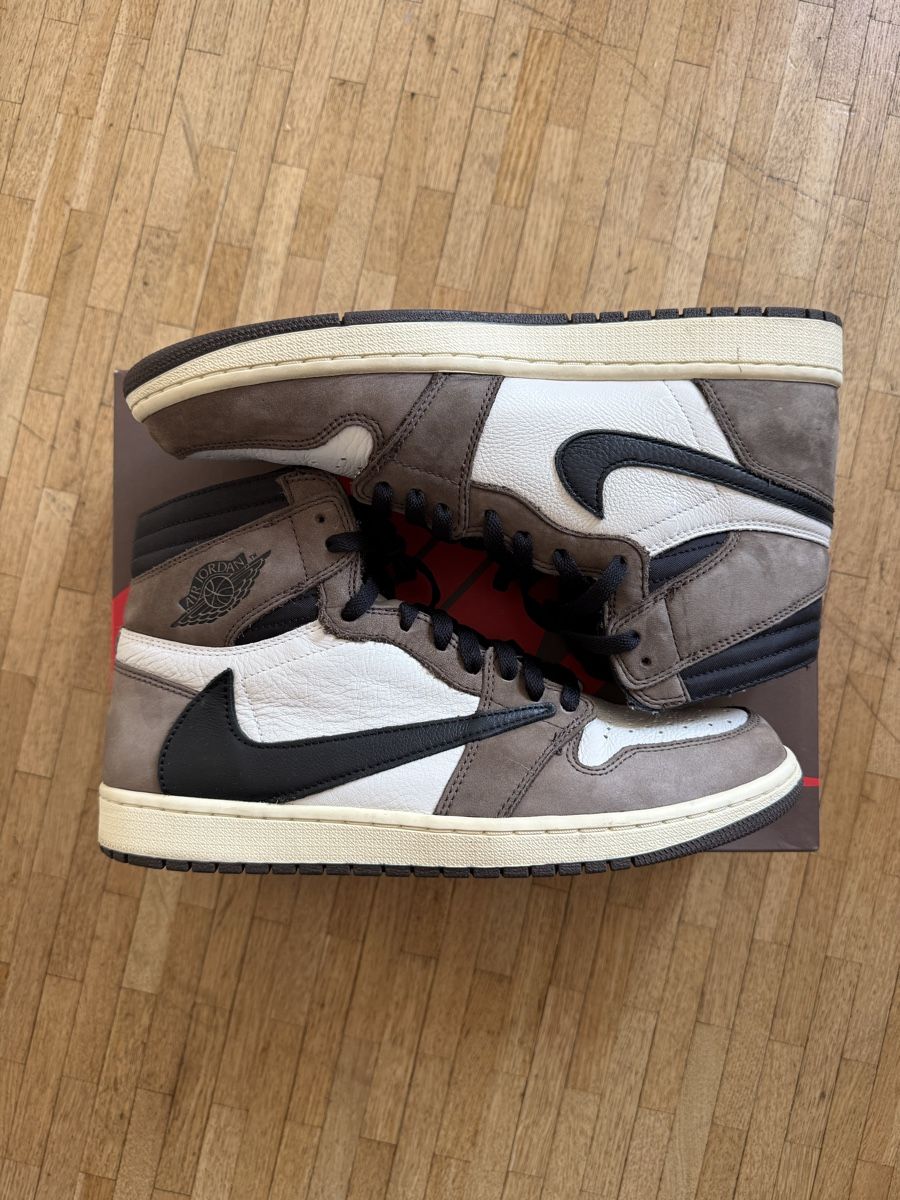 Jordan Chaussures hommes: Jordan 1 High Travis Scott – D'occasion à Genève par SG_73