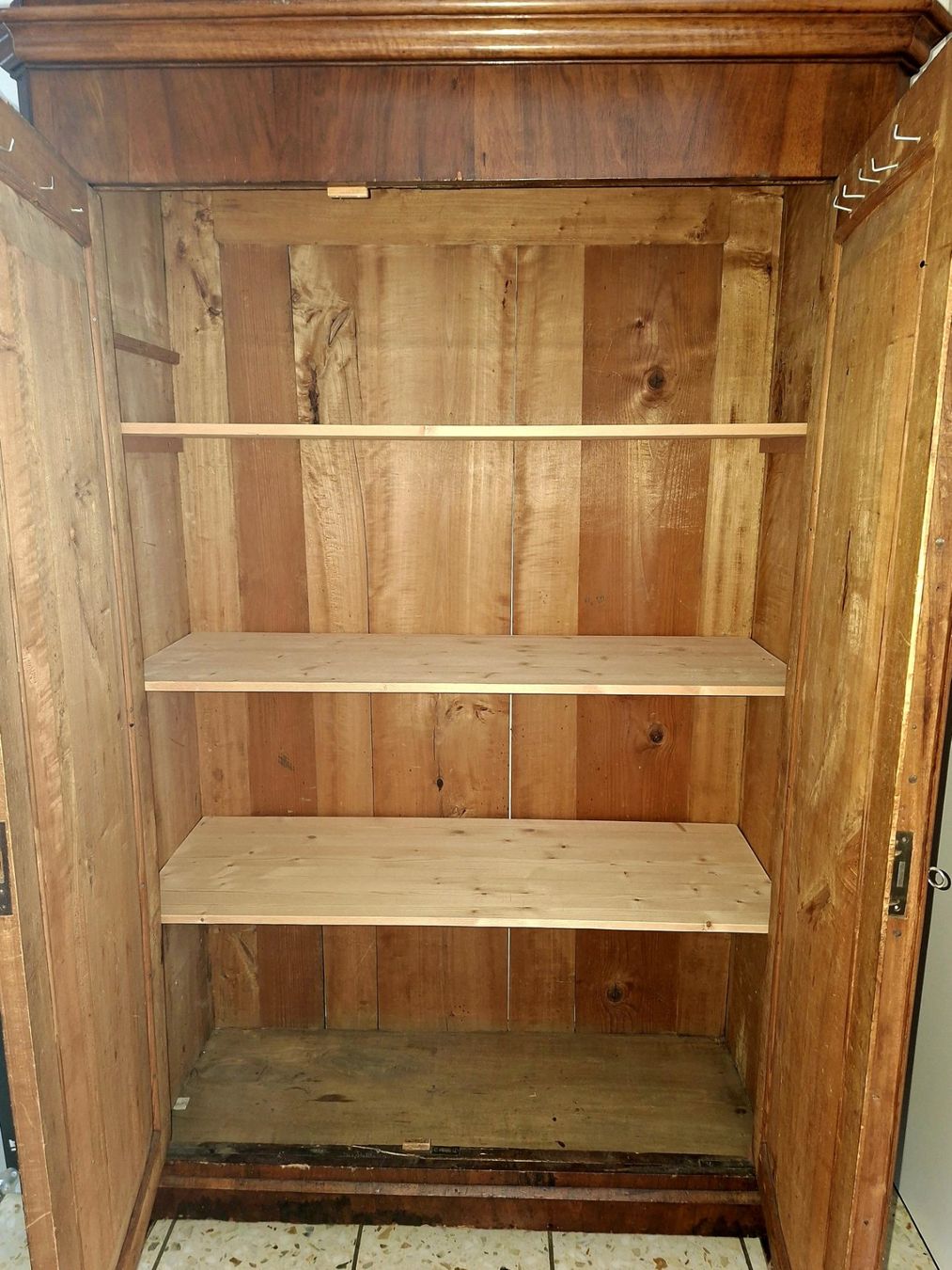 Armadi: Schrank – Usato da Weiningen ZH venduto da nic_5lqm 1