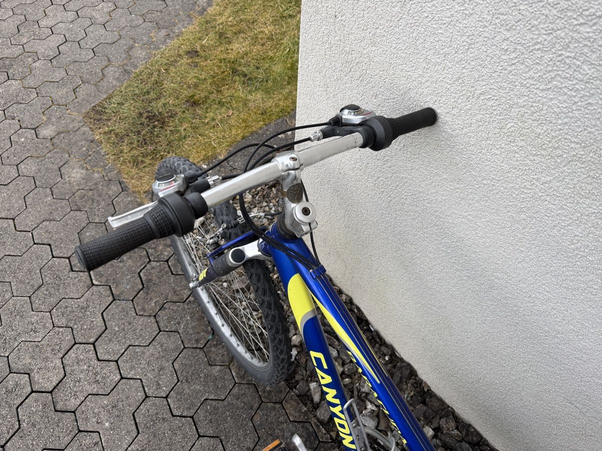Canyon Velos: Canyon Jugend MTB Velo 26 Zoll – Gebraucht aus Giswil von urr_7c5j 7