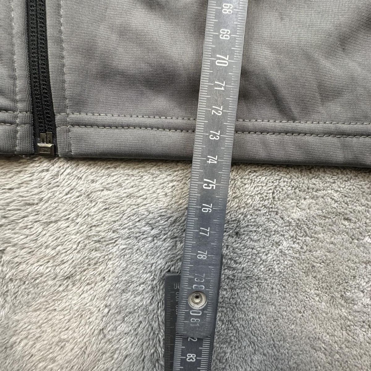 Puma Giacche: Puma grey jacket – Usato da Erlinsbach SO venduto da TogaResell 4