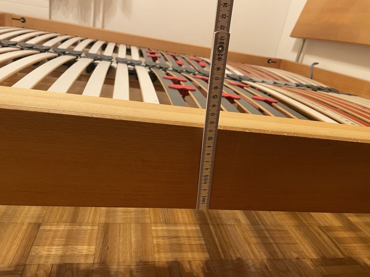 Betten: Bett mit Rost – Gebraucht aus Greifensee von pas_vgg2 2