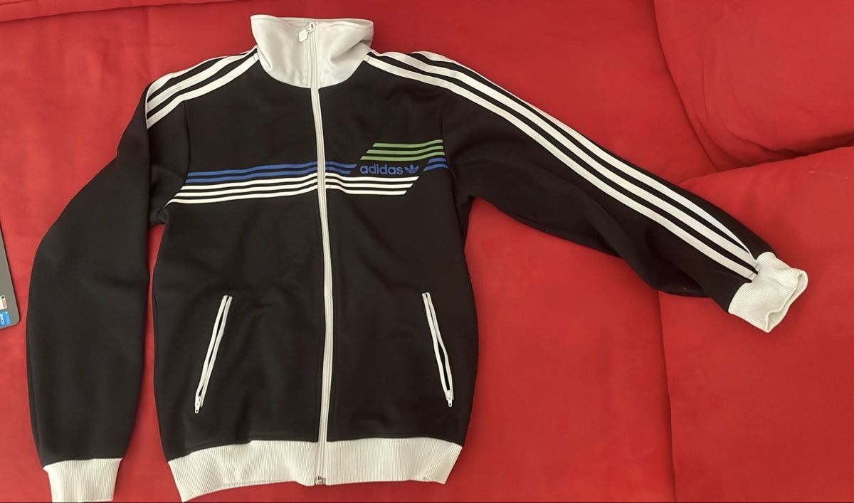 Adidas Jacken: Adidas Trackjacke – Gebraucht aus Zürich von ali_ch7r