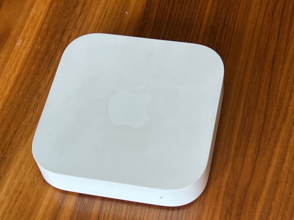 Apple AirPort Express A1392 (2. Generation) (Gebraucht) in Sargans für ...