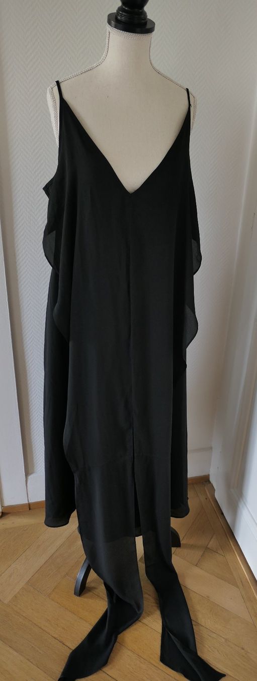 Asos Vestiti: Asos: Robe cocktail noire (taille EU46) – Usato da Geneve venduto da Seven-Peaks-Seconds 2