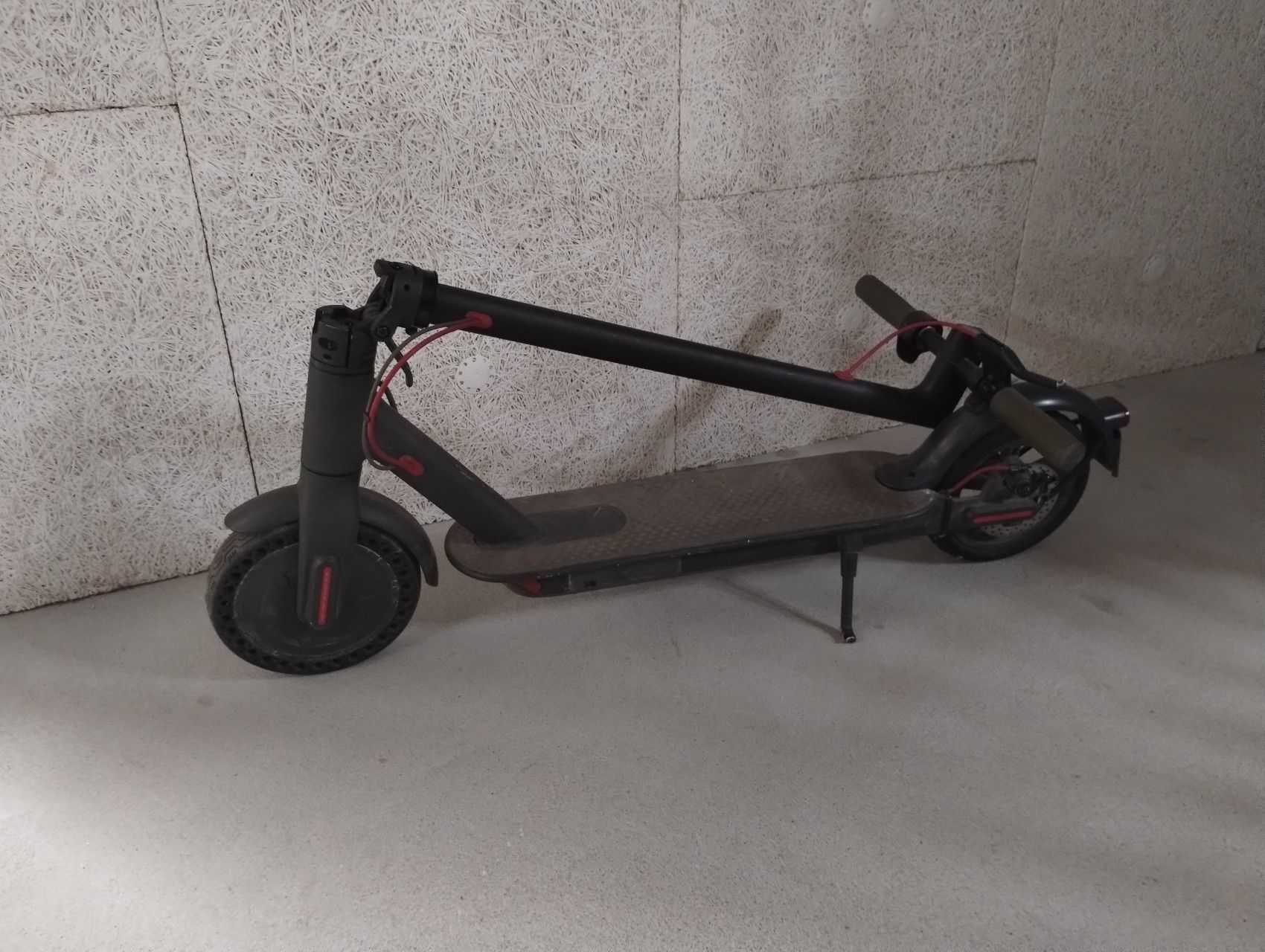 Scooter: Xiaomi Mi Electric Scooter M365 – Usato da Thalwil venduto da mal_7wkz 1