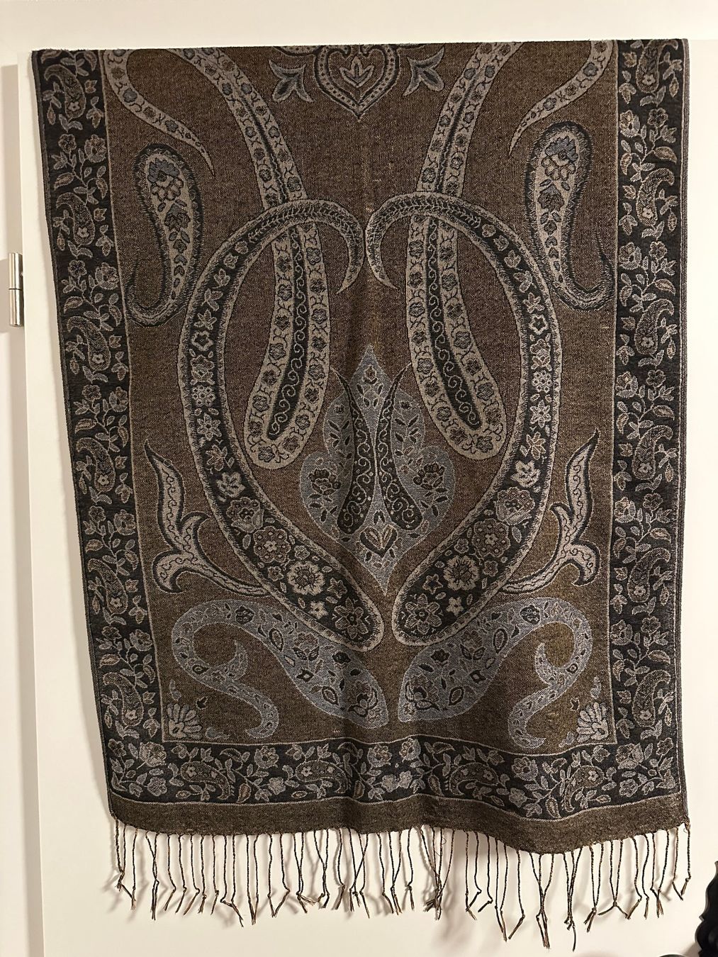 Foulard & Sciarpe: Schal mit orientalischem Muster – Usato da Freudwil venduto da Feenland2010
