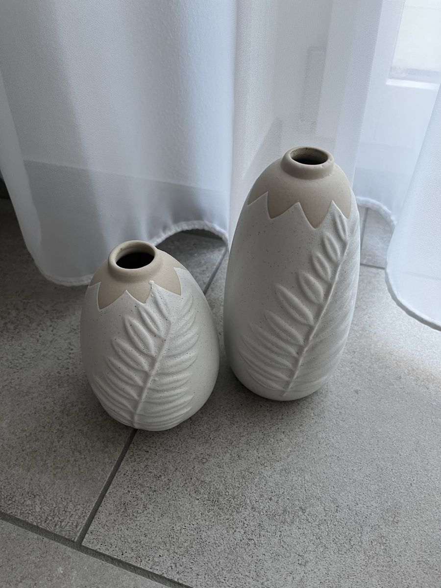Vasi & Recipienti: 2er Set Vasen mit Blattmuster – Nuovo (secondo la descrizione) da Eschenbach SG venduto da lena.0112 1