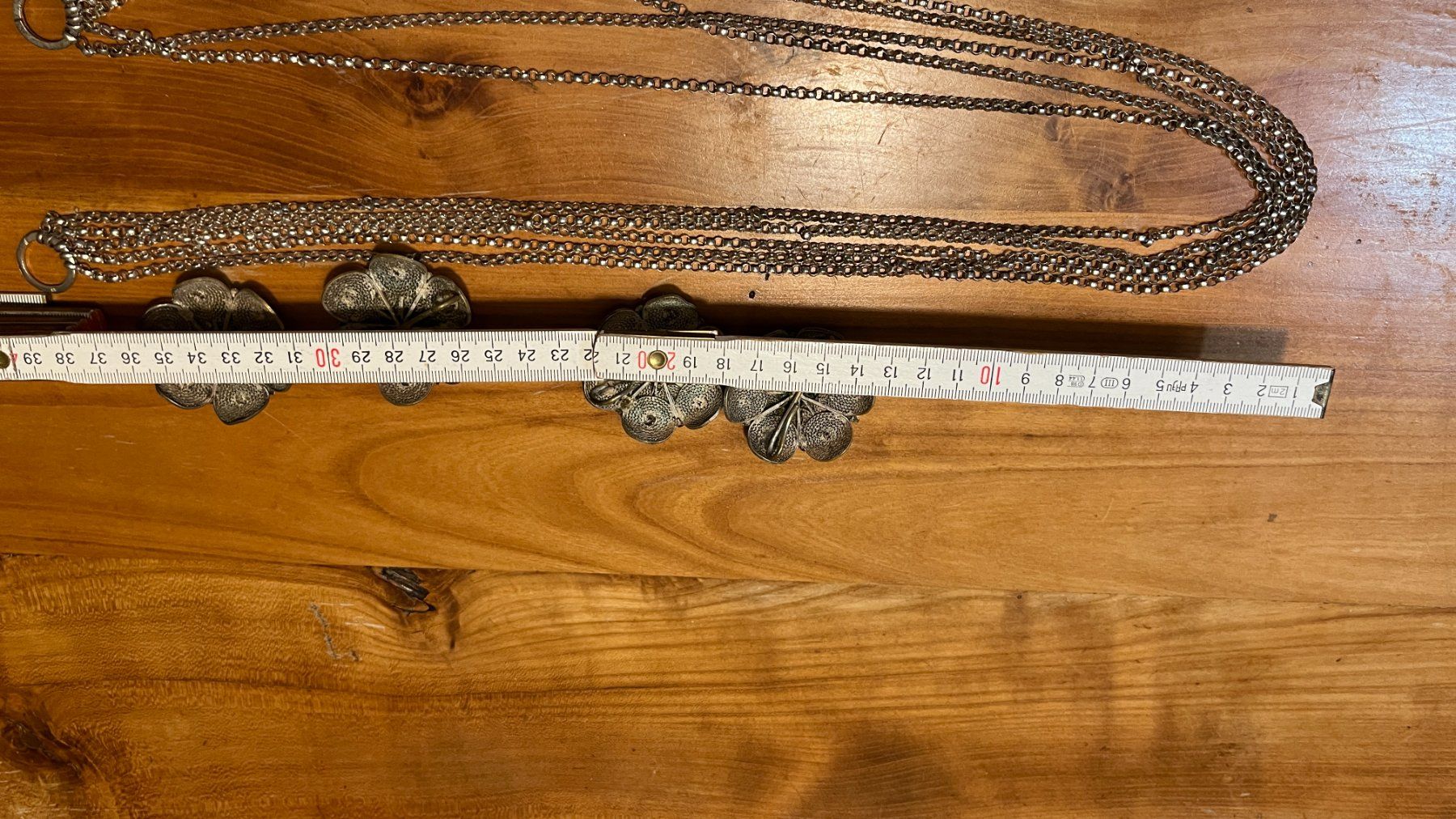 Autres bijoux: Trachtenschmuck – D'occasion à Bern par daskannweg