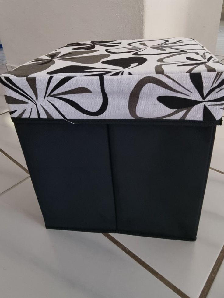 Sgabelli: Hocker mit Stauraum neu – Nuovo e nell'imballaggio originale da geroldswil venduto da Gumball1 2