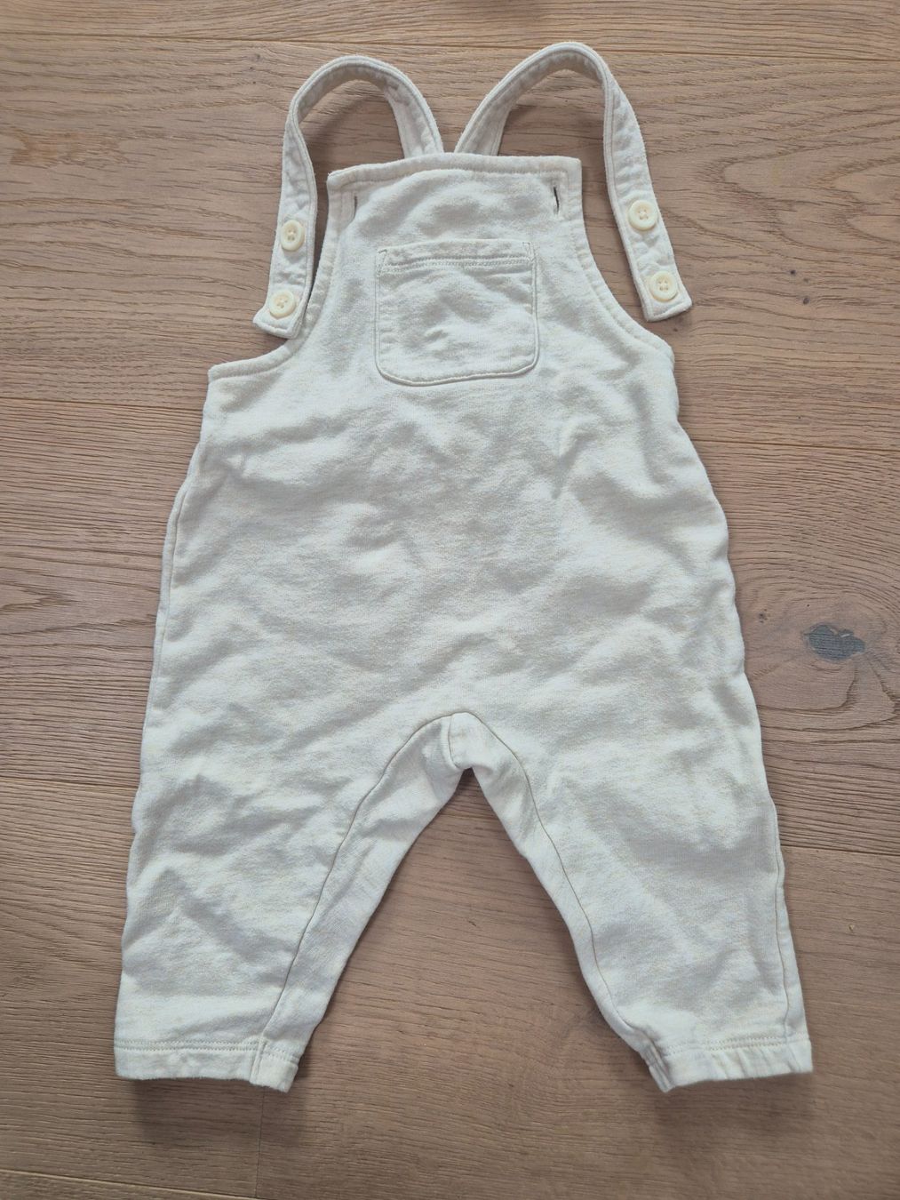 Pantaloni: Latzhose, Gr. 68, beige – Usato da Goldau venduto da simona.dettling