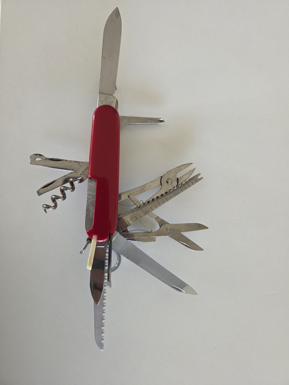 Victorinox Taschenmesser: Schweizer Sackmesser Victorinox, gebraucht ca. 19 Teile – Gebraucht aus Gebenstorf von pryt5412