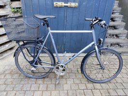 Tourenrad mit Korb Shimano Deore LX guter Zustand LX