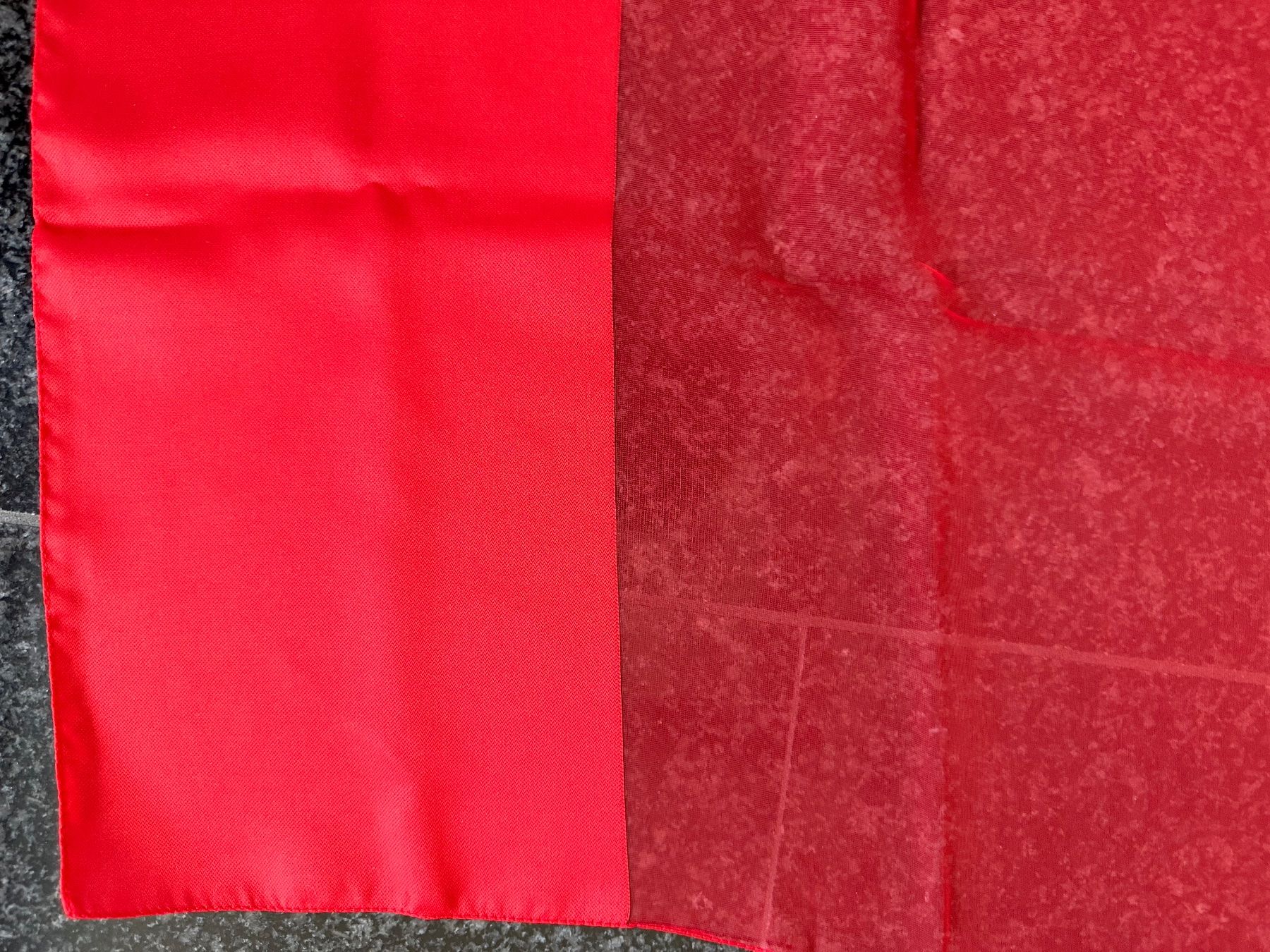 Foulard & Sciarpe: Transparenter roter, langer Schal – Usato da Wettswil venduto da haddy91