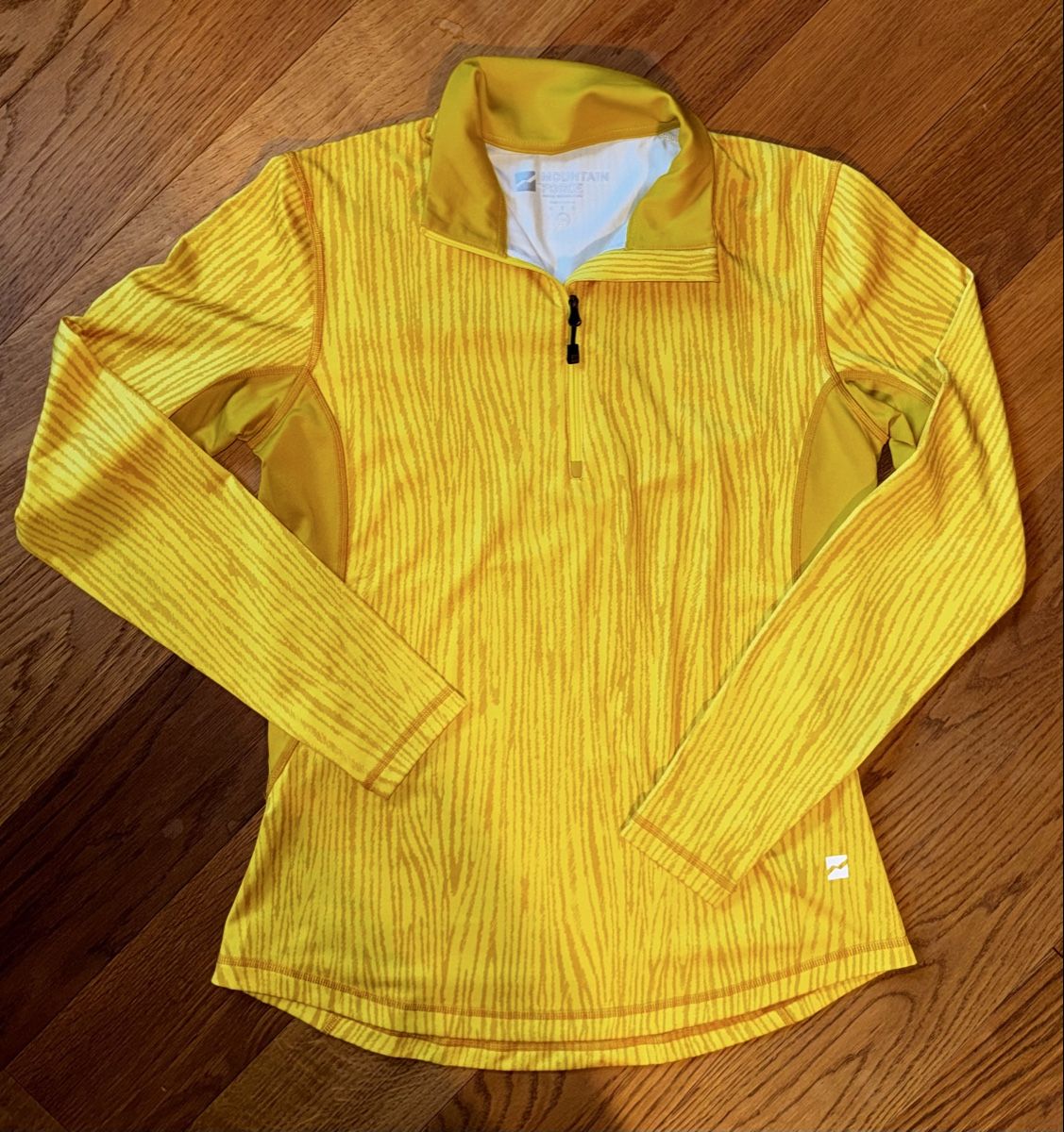 Mountain Force Maglioni & Felpe: Mountain Force Longsleeve Pullover, Gelb, Groesse Xl/42 – Usato da Andermatt venduto da stark19