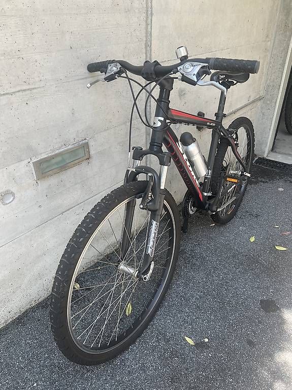 Velos: Vélo  – Gebraucht aus La Tour-de-Peilz von Lucky93