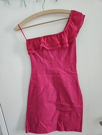 Pinkes asymetrisches Partykleid
