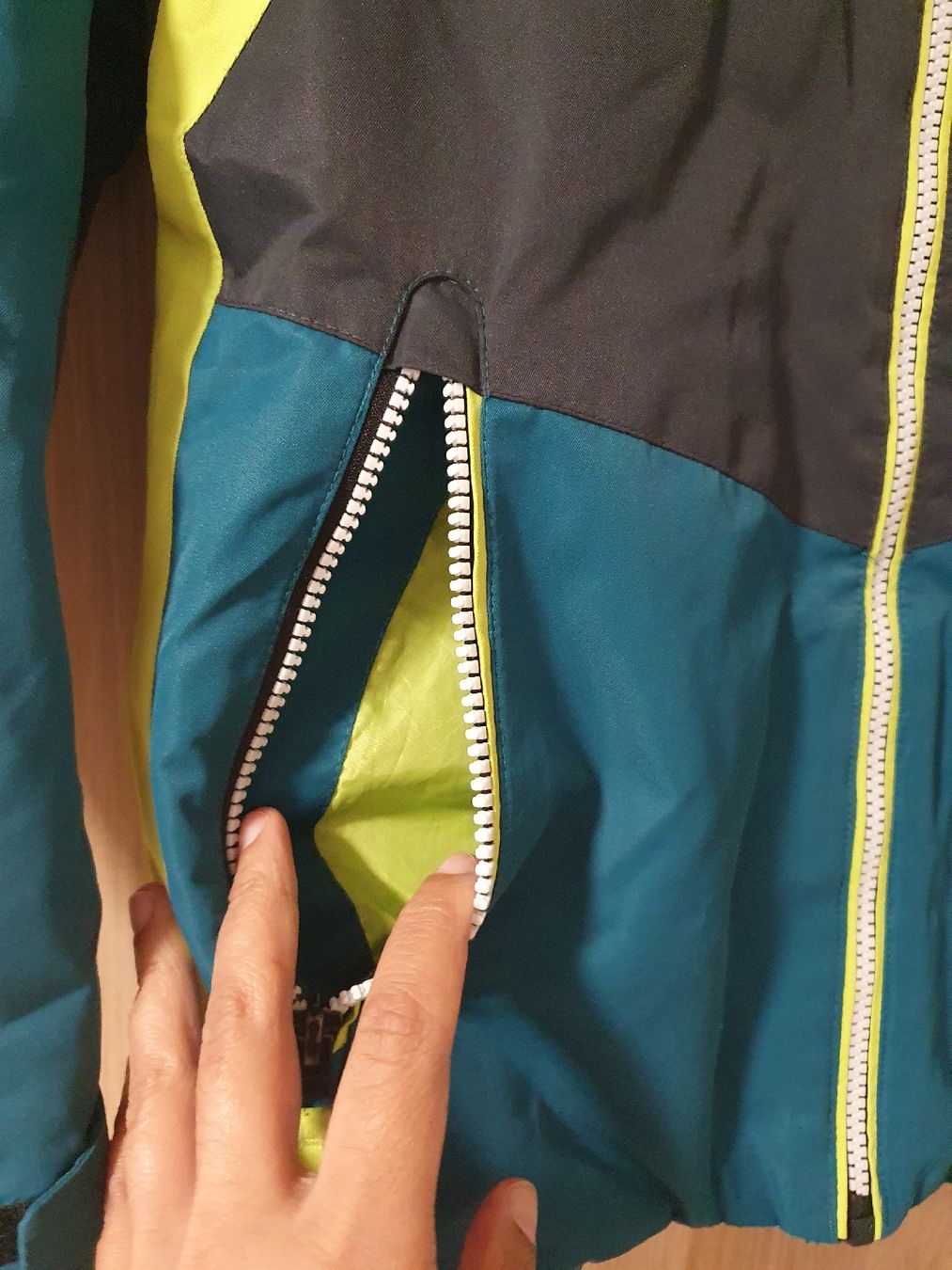CMP Jacken & Mäntel: Kinderjacke CMP Grösse 140 gut erhalten – Gebraucht aus St.Gallen von Avena135 1