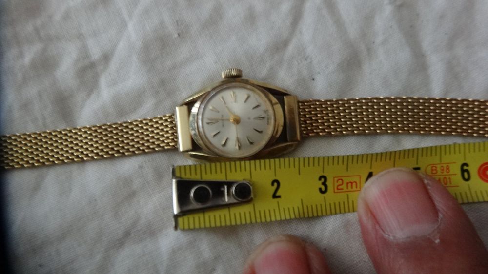 Invicta Montres: INVICTA  SEHR KLEINE DAMEN UHR .HANDAUFZEUG.LAUFT – D'occasion à zürich par ahmad01 2