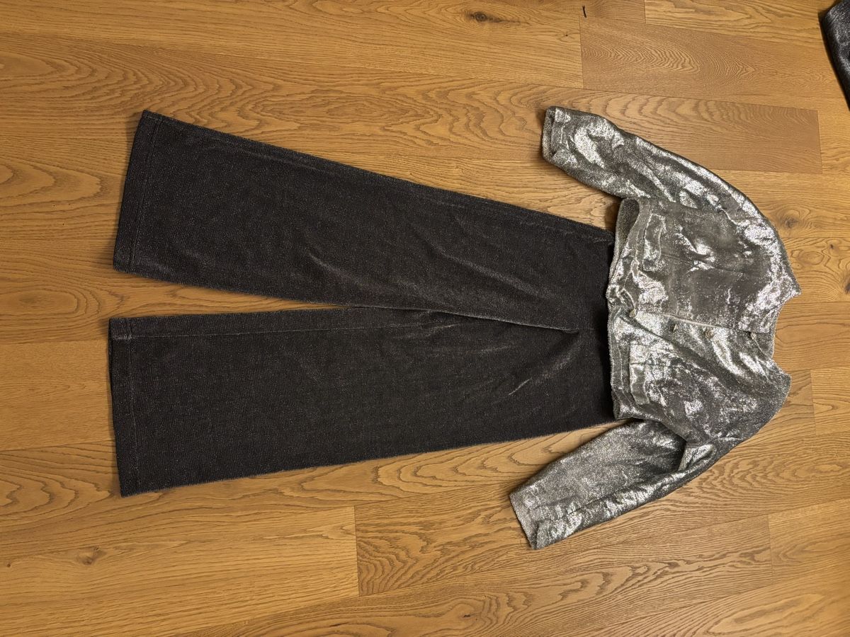 Costumi: Fasnachtskostüm – Usato da Sursee venduto da Zupsa 1