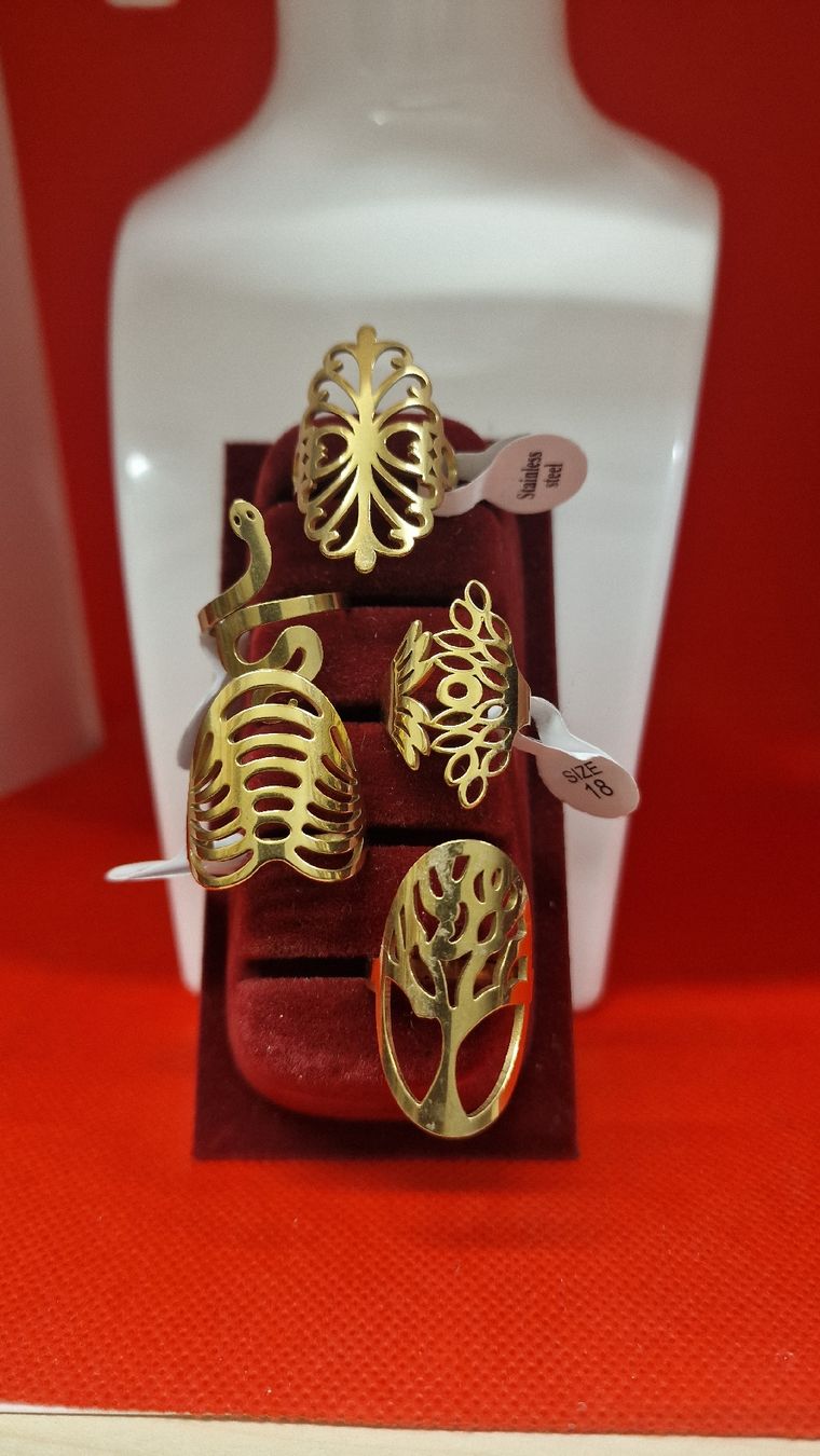 Ringe: Edelstahlringe Gr. 18/19/21 – Neu und originalverpackt aus Herisau von Antiques.AR