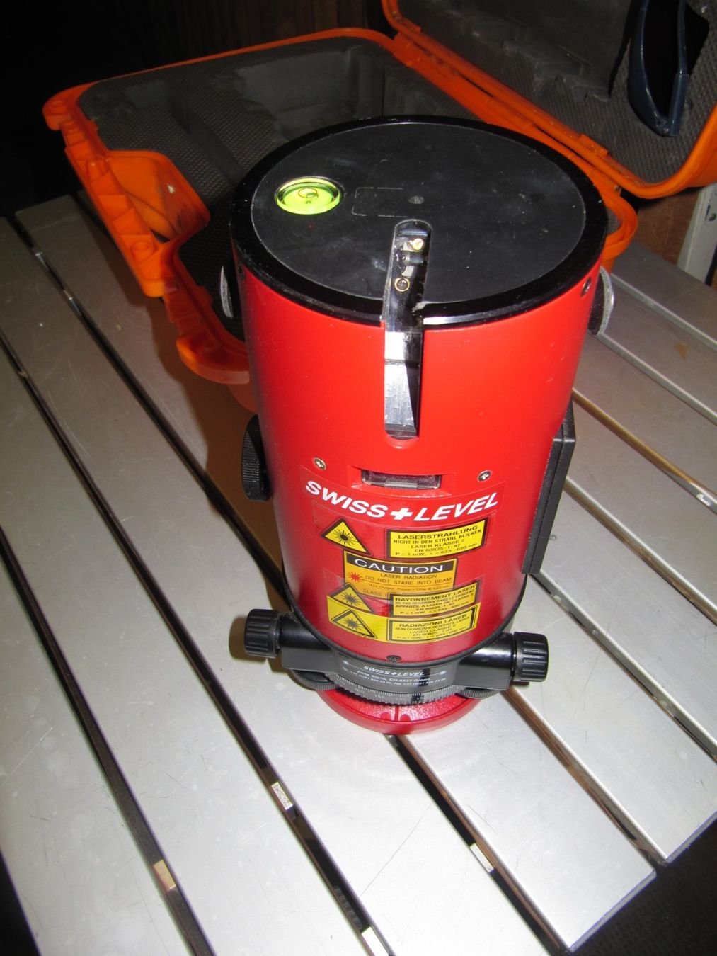 Misurare: Kreuzlaser mit Koffer - Swiss Level – Usato da Basel venduto da stefan4057 3