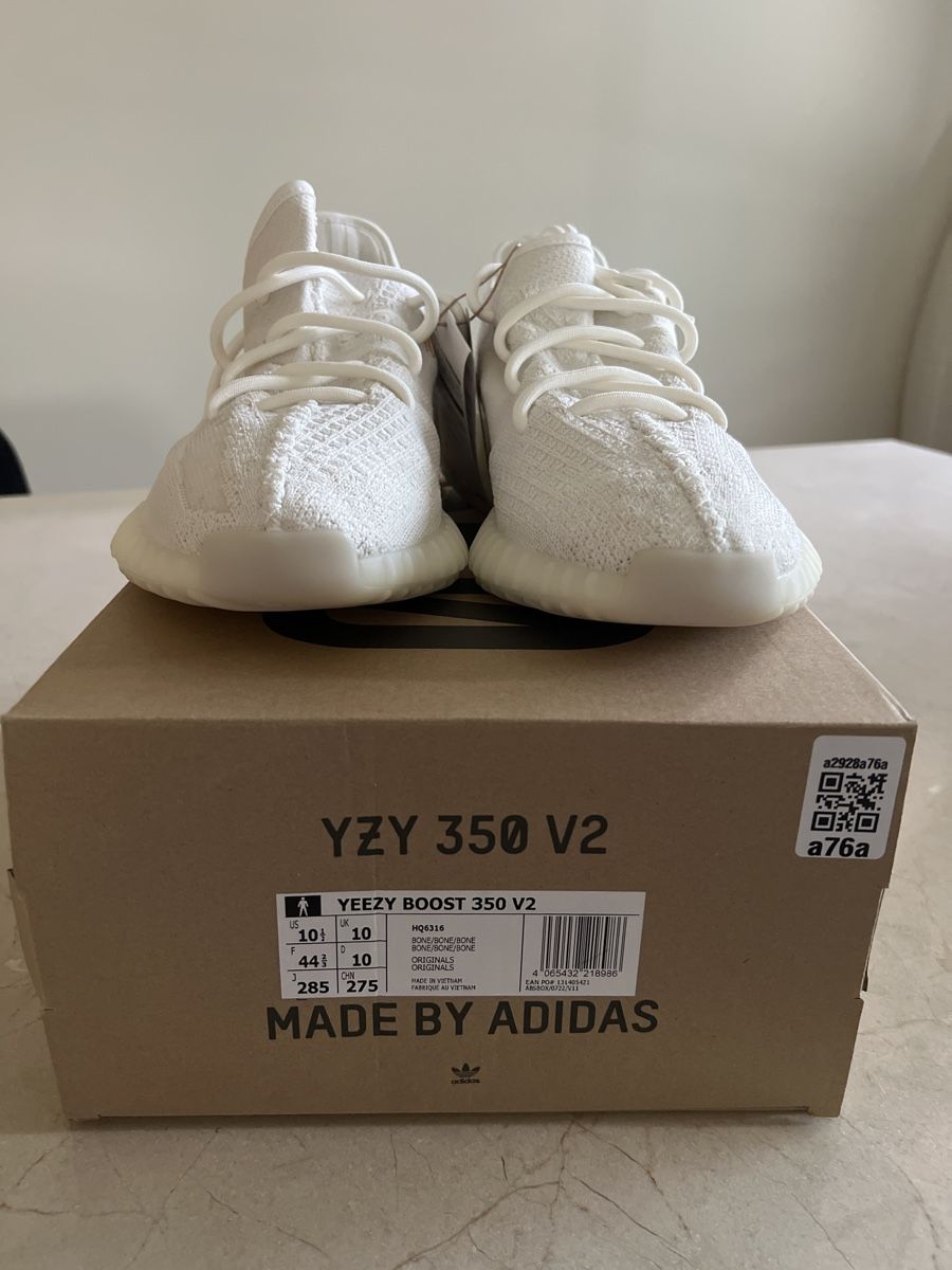 Adidas Scarpe da uomo: YEEZY BOOST 350 V2 BONE / EU44 2/3 – Nuovo e nell'imballaggio originale da Fahrweid venduto da Etam_13 2