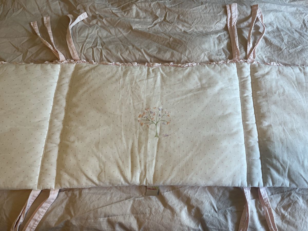 Laura Ashley Coperte: Lovely Cot bumper Laura Ashley – Usato da Langnau am Albis venduto da adi_jqs8