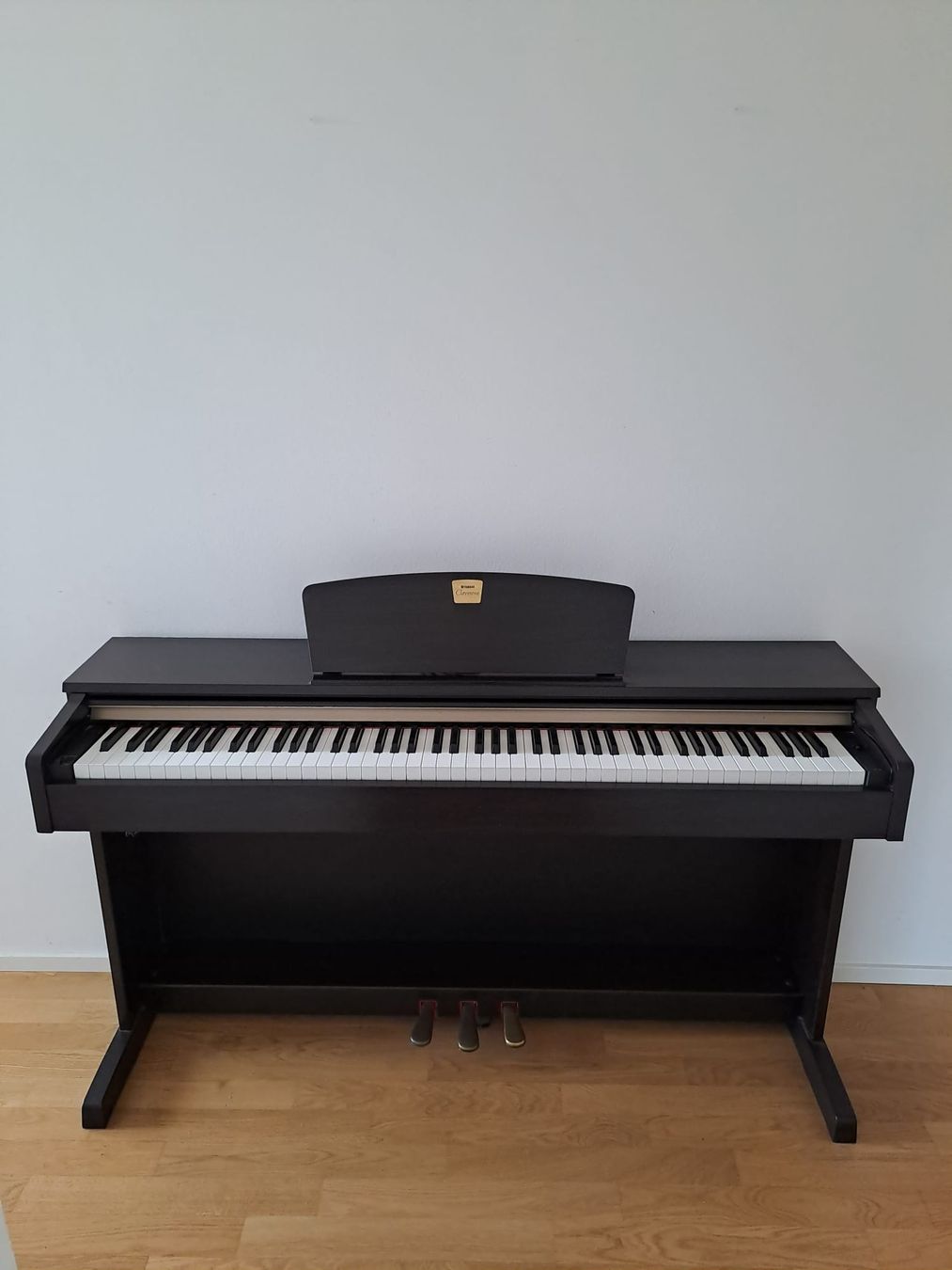 Yamaha Strumenti musicali: Yamaha Clavinova Digitalpiano inkl. Hocker – Usato da Riehen venduto da san_jg7c 1