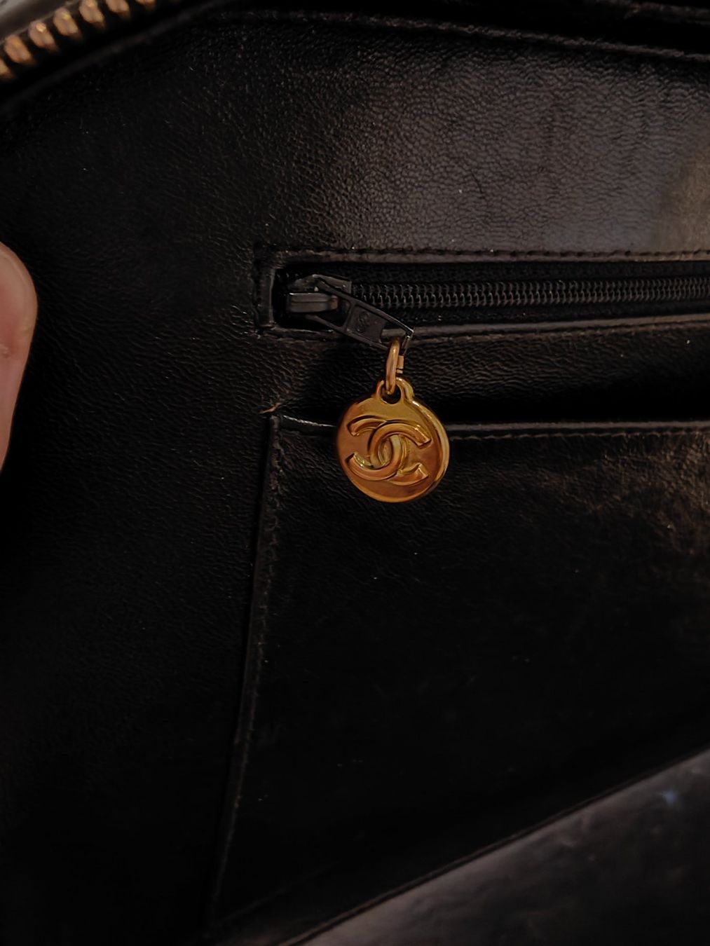 Chanel Taschen für Damen: Originale Chanel Vintage Leder Handtasche – Gebraucht aus Oberwil-Lieli von ticino122 6