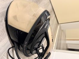 Dampfbügelstation Philips PerfectCare 8000 neuwertig