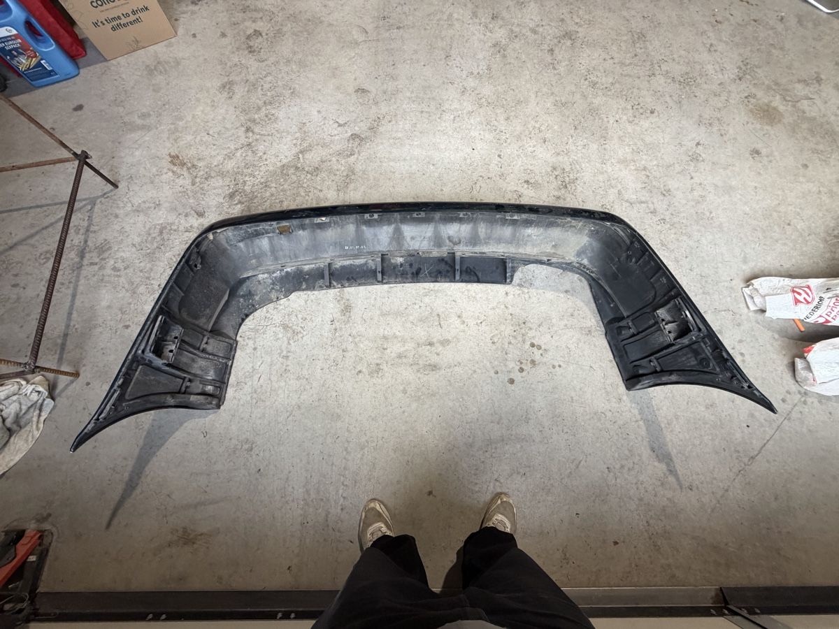 BMW Tutti pezzi di ricambio auto: Bmw E39 Heckstossstange – Usato da Ilanz venduto da Rednouh 3