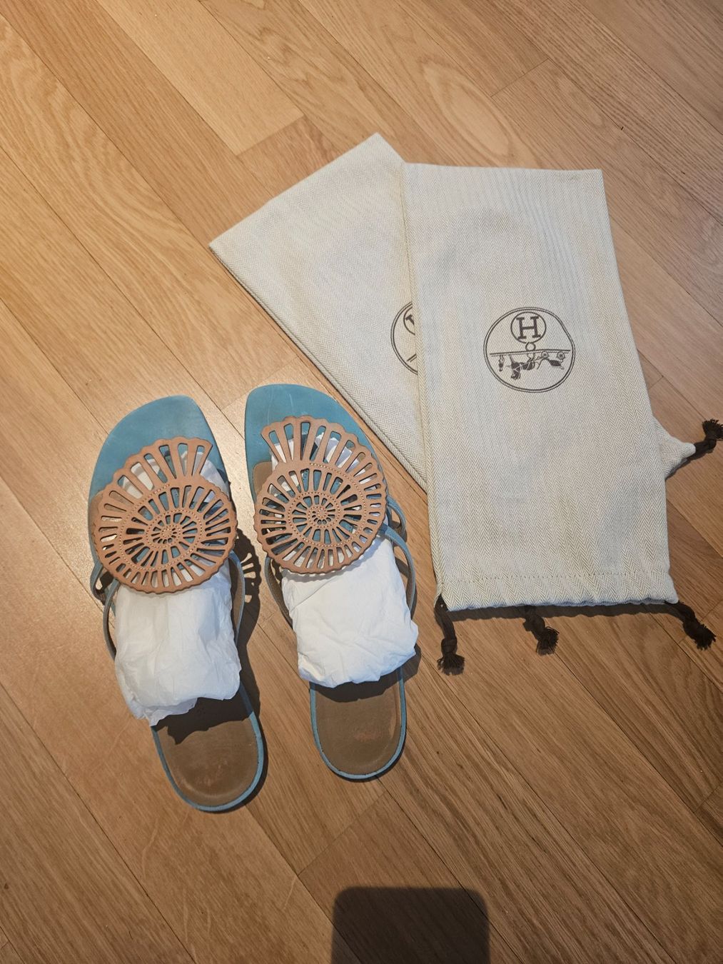 Hermès Scarpe da donna: HERMES Sandalen – Usato da Thusis venduto da Steffi_P 1