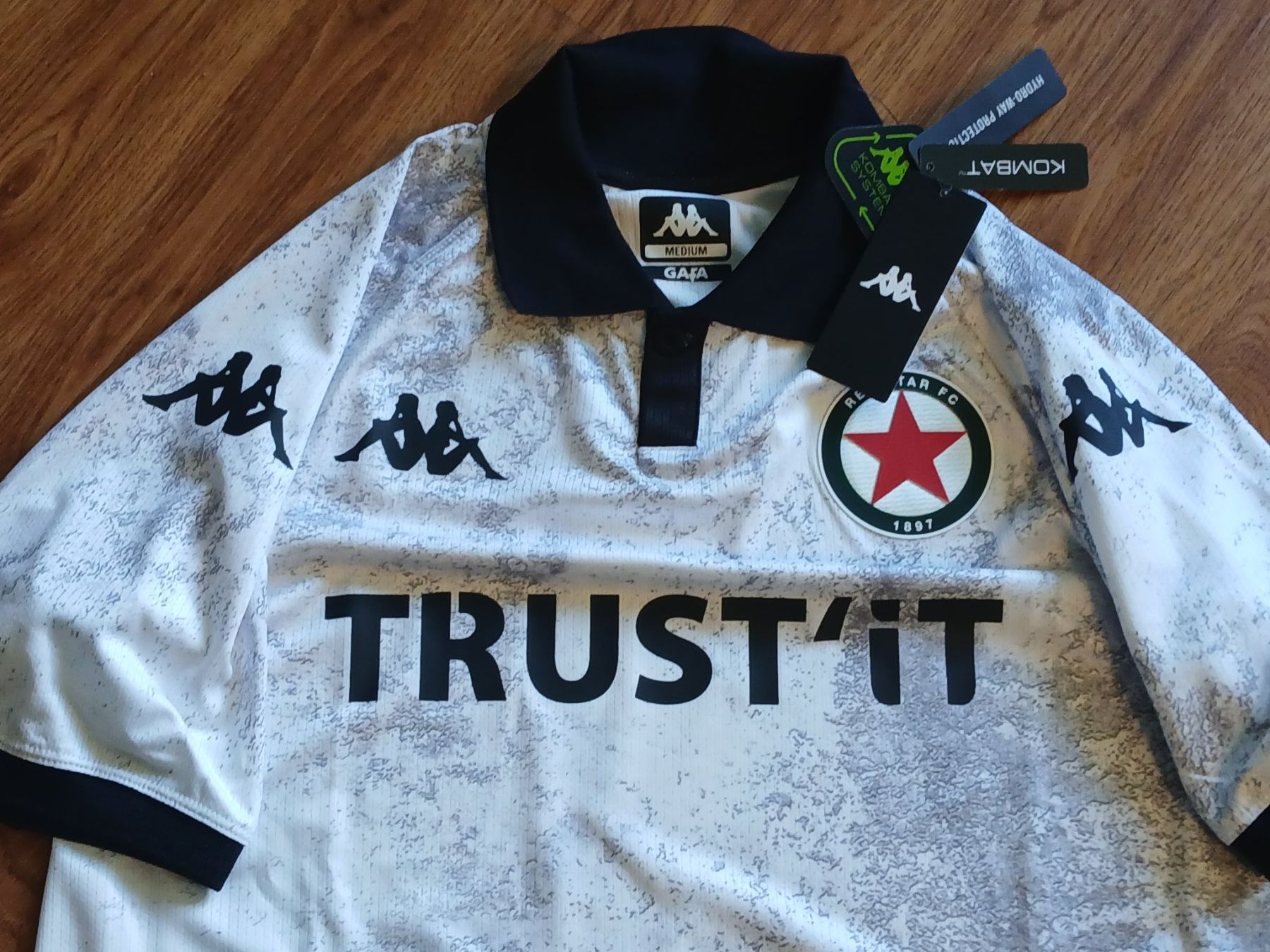 Kappa Canottiere & Pantaloni: Red Star Trikot Grösse M – Nuovo (secondo la descrizione) da Niederried Interl venduto da Icespider 3