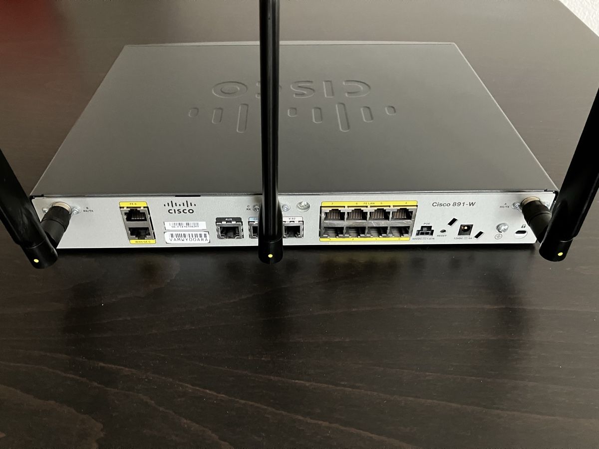 Cisco Modems & Router: Cisco Integrated Services Router C891W – Gebraucht aus Dübendorf von SwissAirforceDUB 2