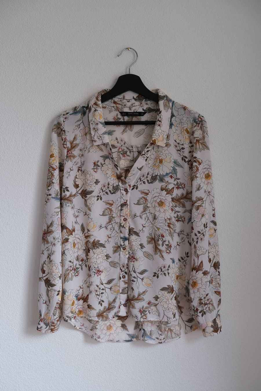 Zara Blusen: Zara Basics Bluse – Gebraucht aus Zürich von sjoanne