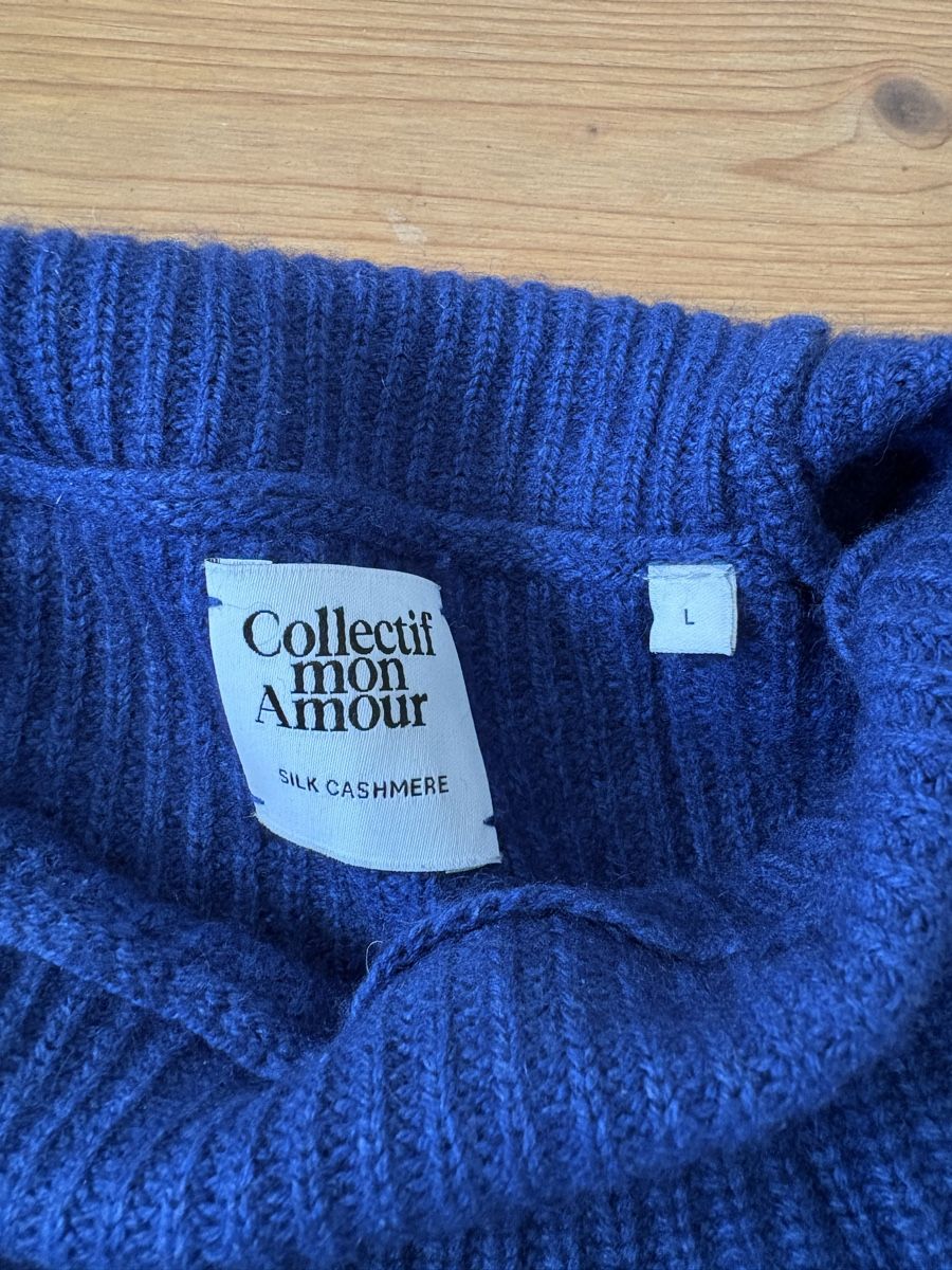 Collectif Mon Amour Pullover & Sweatshirts: Pullover Collectif mon Amour in blau – Gebraucht aus Basel von pas_5mxf 1