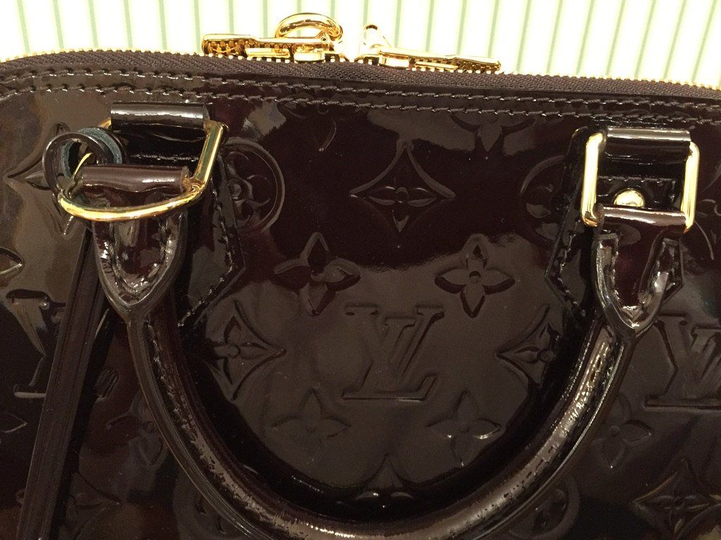 Louis Vuitton Borse da donna: LOUIS VUITTON 'Alma' PM Vernis Monogram Amarante borsa NUOVO – Nuovo (secondo la descrizione) da Genestrerio venduto da fra_c955 6