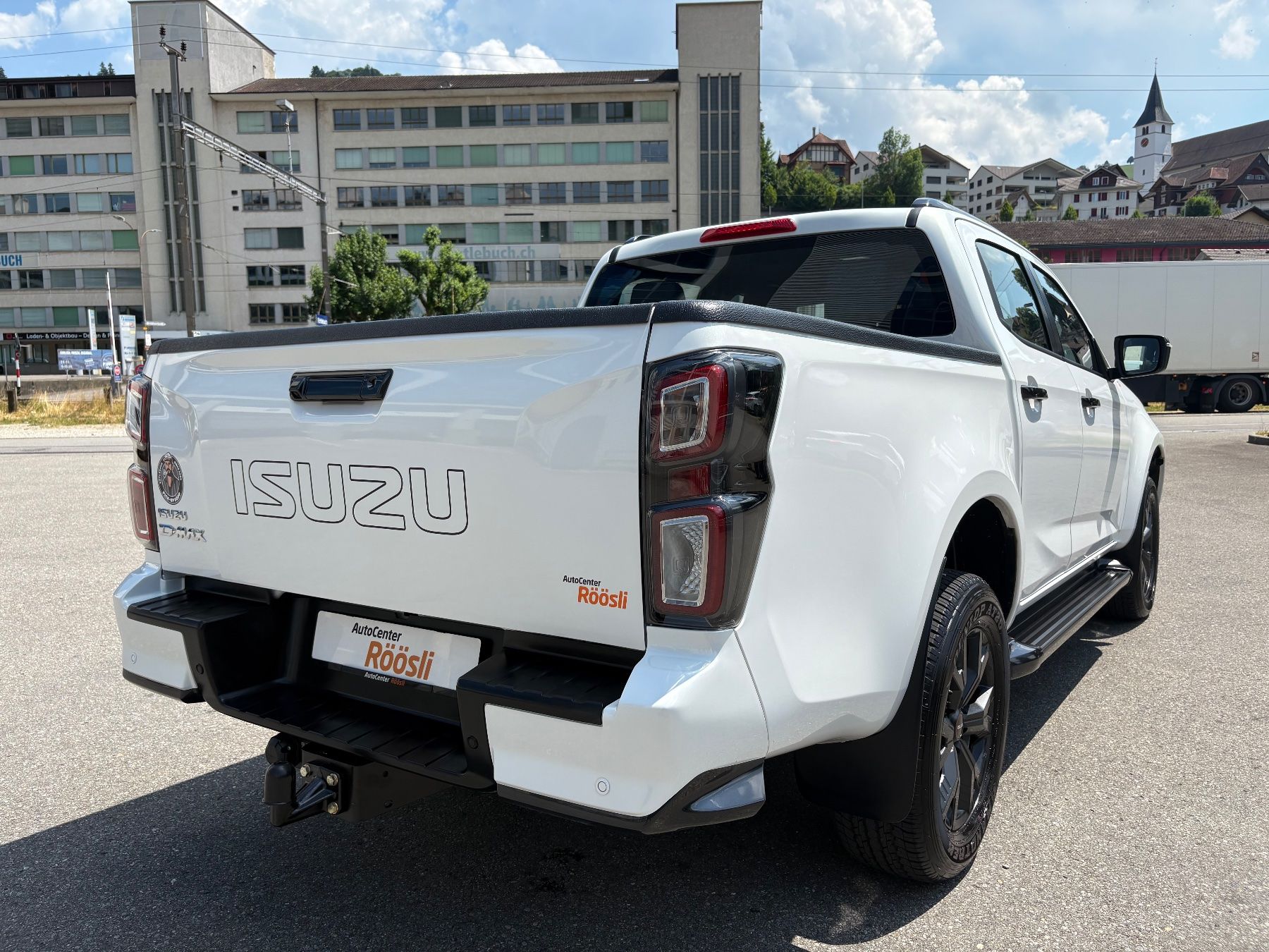 Isuzu Veicoli commerciali: ISUZU D-MAX 1.9 CrewCab N60FF 4x4 AT – Nuovo (secondo la descrizione) da Hasle LU venduto da Mroeoesli0 4