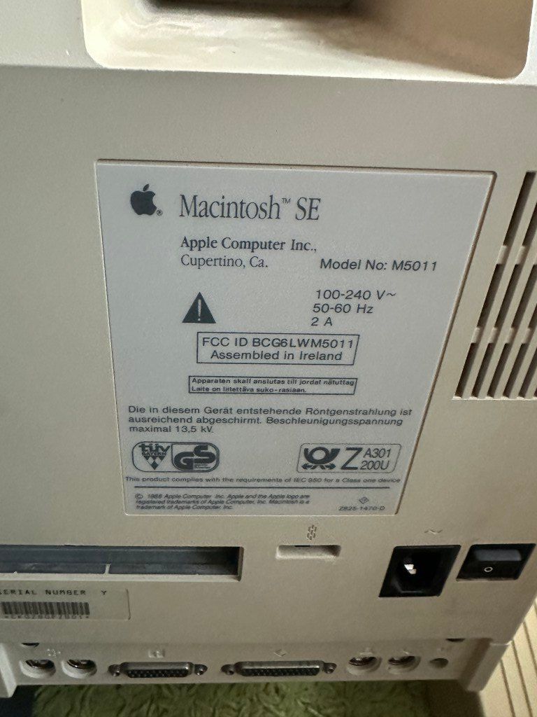 Apple PC: Apple Macintosh SE FD HD Antiker Computer Retro PC Harddisk – Usato da Brunnen venduto da 23068 6