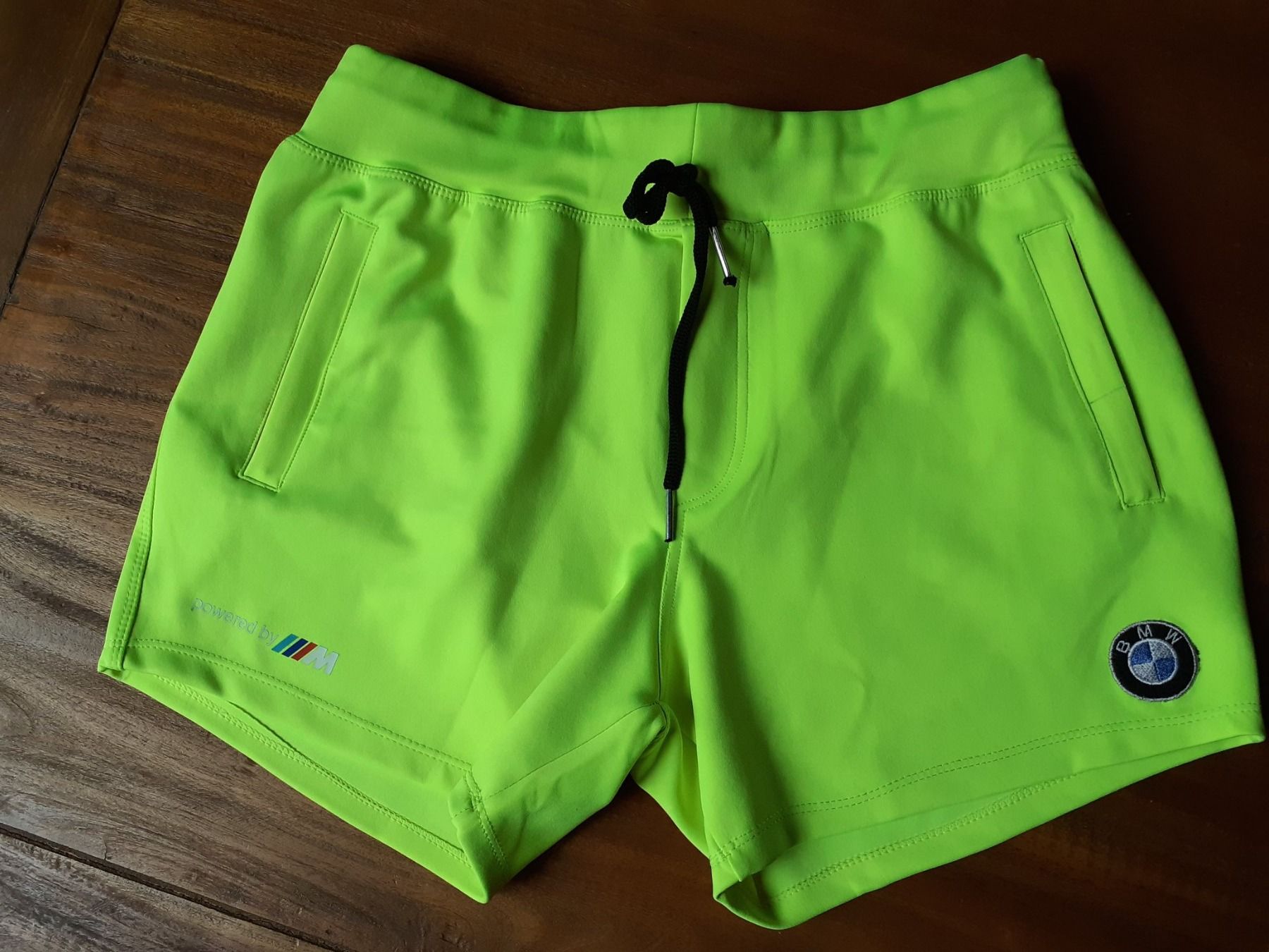BMW Pantaloni: Shorts von BMW – Usato da Brittnau venduto da Gismo2012