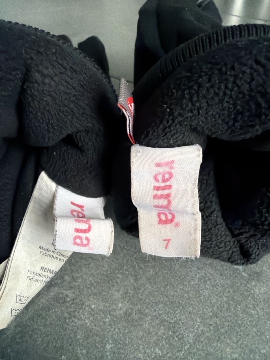 Reima Kinderhandschuhe: Reima Winterhandschuhe, schwarz, Grösse 7 – Gebraucht aus Dübendorf von Schnuffi04 3
