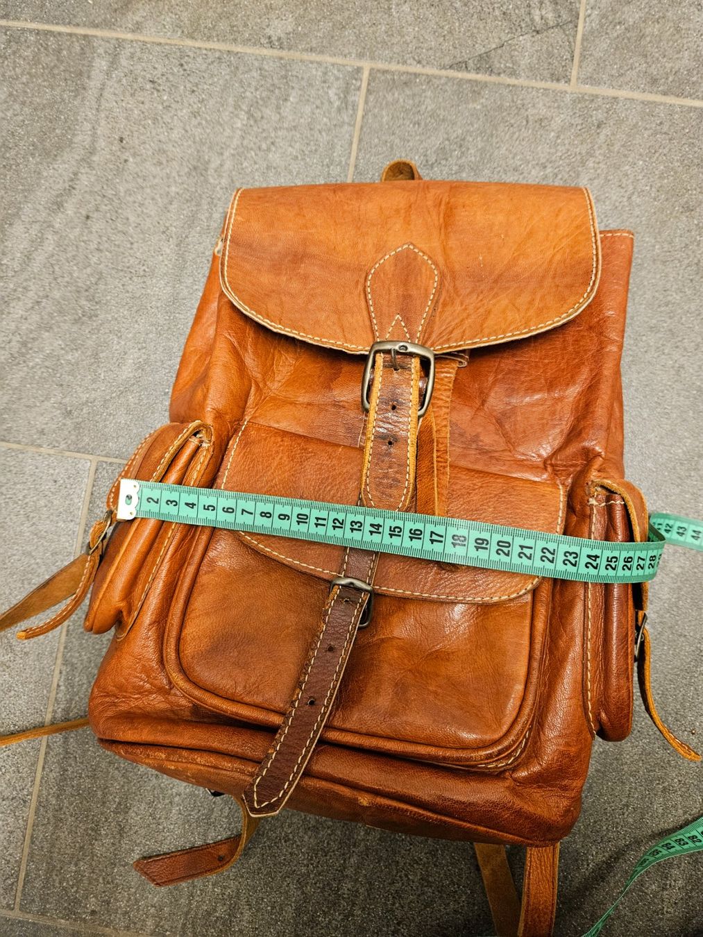 Zaini: Wunderschöner Vintage Lederrucksack aus Marokko – Usato da Zürich venduto da Rivkah 5